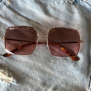 Ray Ban  SQUARE 1971 CLASSIC Evolve